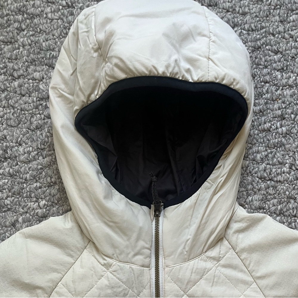 686 Cream Quilted Hooded Jacket - Picture 2 of 5